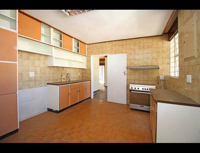 4 BEDROOM HOUSE FOR SALE IN DE WETSHOF
